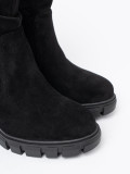 Stylische schwarze Stiefeletten mit gerafftem Schaft