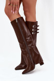Stiefel mit Blockabsatz, umgeschlagenem Schaft und Riemen mit Schnallen, braun