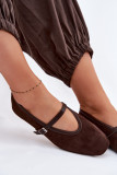 Braune Ballerinas mit Riemen aus Velourslederimitat