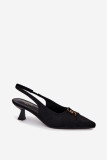 Schwarze Pumps mit offener Ferse und dekorativem Detail