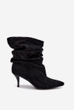 Schwarze Veloursleder-Stiefelette mit Stiletto-Absatz