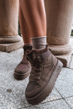 Braune Schnür-Snowboots mit Fell