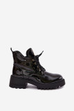 Lackierte gefütterte Stiefelette mit goldenem Detail schwarz