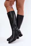 Gefütterte Lederstiefel mit Blockabsatz und Schnalle, schwarz