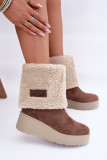 Beige Schneestiefel mit Keilabsatz und umgeschlagenem Schaft