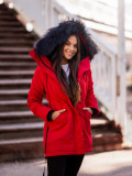 Winterjacke mit hohem Kragen braun