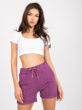 Sportliche Shorts in dunkellila