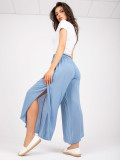 Stylische blaue Hose mit hohem Bund