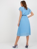 Himmelblaue ausgestellte Kleid mit Falten