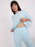 Hellblaues Casual-Set mit Oversize-Bluse