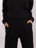 Stylisches schwarzes Set