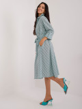 Ausgestellte Midi-Kleid mit 3/4-Ärmeln