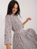 Elegantes ausgestelltes Kleid mit 3/4-Ärmeln