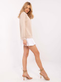 Beige Bluse mit langen Ärmeln