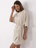 Elegantes beiges Cocktailkleid