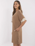 Beige Oversize Kleid mit kurzen Ärmeln