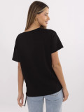 Stylisches schwarzes T-Shirt mit Applikation