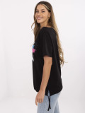 Stylisches schwarzes T-Shirt mit Applikation