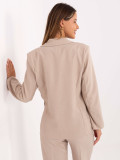 Eleganter beigefarbener Blazer mit Brosche und Futter