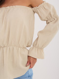 Beigefarbene Bluse mit Carmen-Ausschnitt