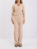 Beiges Set mit Strickjacke und weiten Hosen