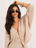 Beiger eleganter Pullover mit V-Ausschnitt