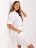 Weißes Set mit Bluse und Shorts