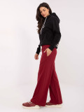 Bordeauxrote Sweatpants mit weitem Bein