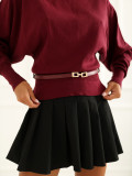 Eleganter bordeauxfarbener Pullover mit Gürtel