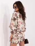 Braune Shorts mit Blumenmuster, weitem Bein und Gürtel