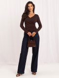 Eleganter brauner Pullover mit Wickelausschnitt