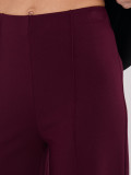 Bordeauxfarbene Wide-Leg-Hose mit hohem Bund