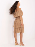 Elegantes ausgestelltes Kleid in Camel-Farbe