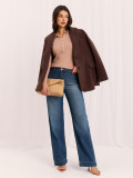 Eleganter brauner Pullover mit Kragen und Knöpfen