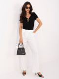 Elegante schwarze Bluse mit V-Ausschnitt