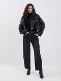 Schwarze Mom Jeans mit hohem Bund