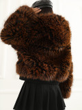 Orangefarbene Wolljacke mit Kapuze