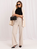 Eleganter schwarzer Pullover mit kurzem Ärmel und Rollkragen