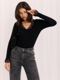 Eleganter schwarzer Pullover mit Spitze