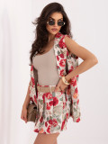 Rote Shorts mit Blumenmuster und Gürtel