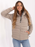 Beige gesteppte Jacke mit Kapuze
