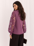 Elegante violette Bluse mit Spitze und Puffärmeln