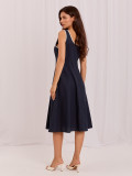 Sommerliches Midi-Kleid mit ausgestelltem Schnitt und eckigem Ausschnitt