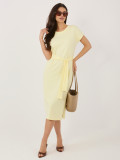 Sommerkleid aus Baumwolle in hellem Gelb mit Gürtel