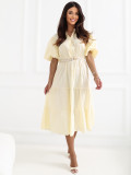 Gelbes ausgestelltes Midi-Kleid mit Gürtel