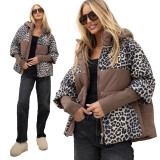 Braune Steppjacke mit Animal-Print und Kapuze