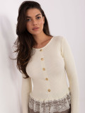 Eleganter beiger Pullover mit Spitze und Knöpfen