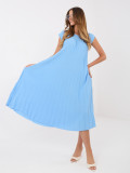 Blaues ärmelloses Cocktail-Midikleid