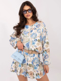 Blaue Shorts mit Blumenmuster, weitem Bein und Gürtel