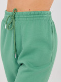 Pistaziengrüne Jogginghose mit hohem Bund